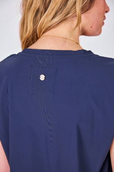 Lieblingsstück Knitterfreies T-Shirt mit V-Ausschnitt Discount Store für neue Produkte