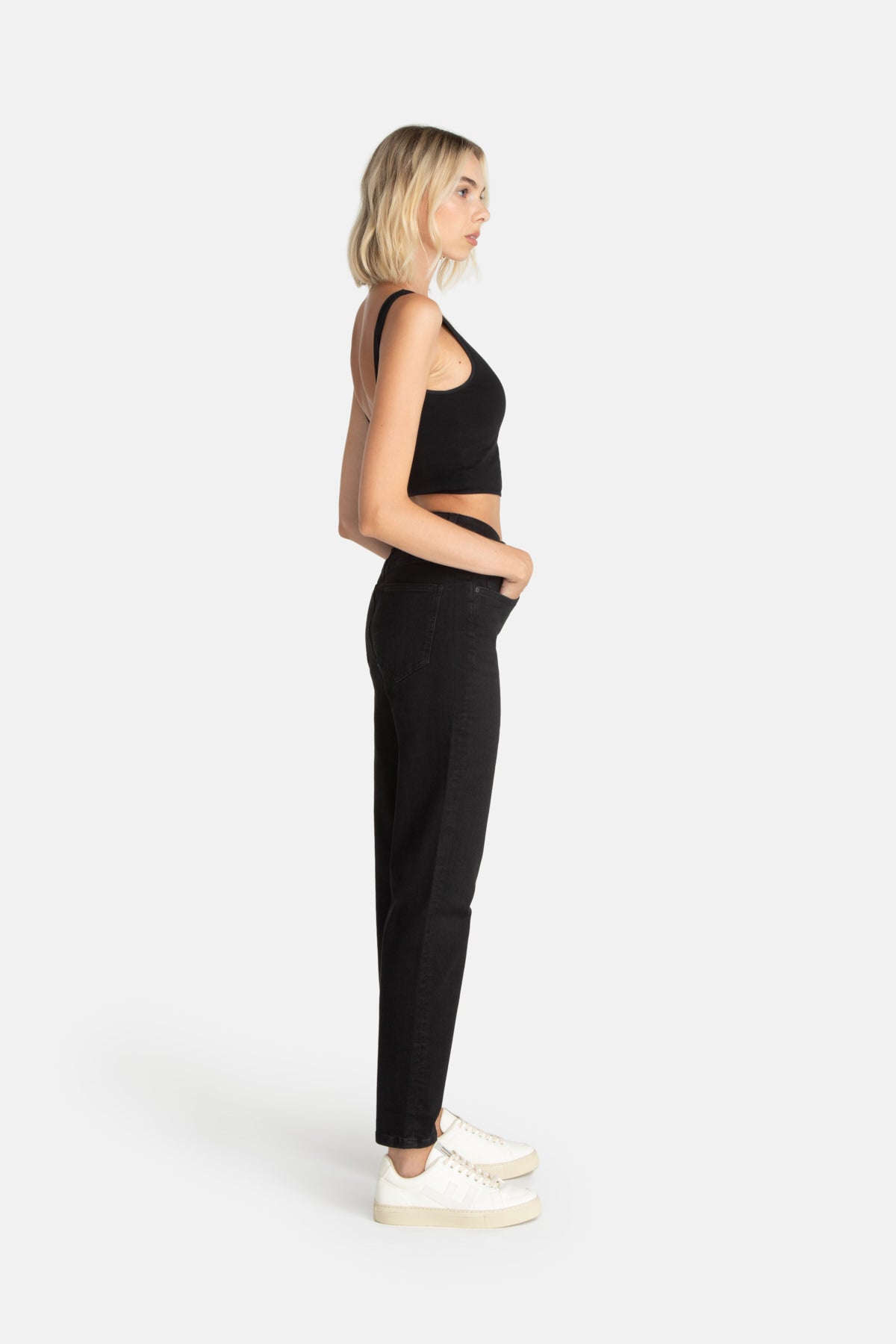 Lovjoi Mom Jeans CARPINE Used Black Begrenztes Angebot