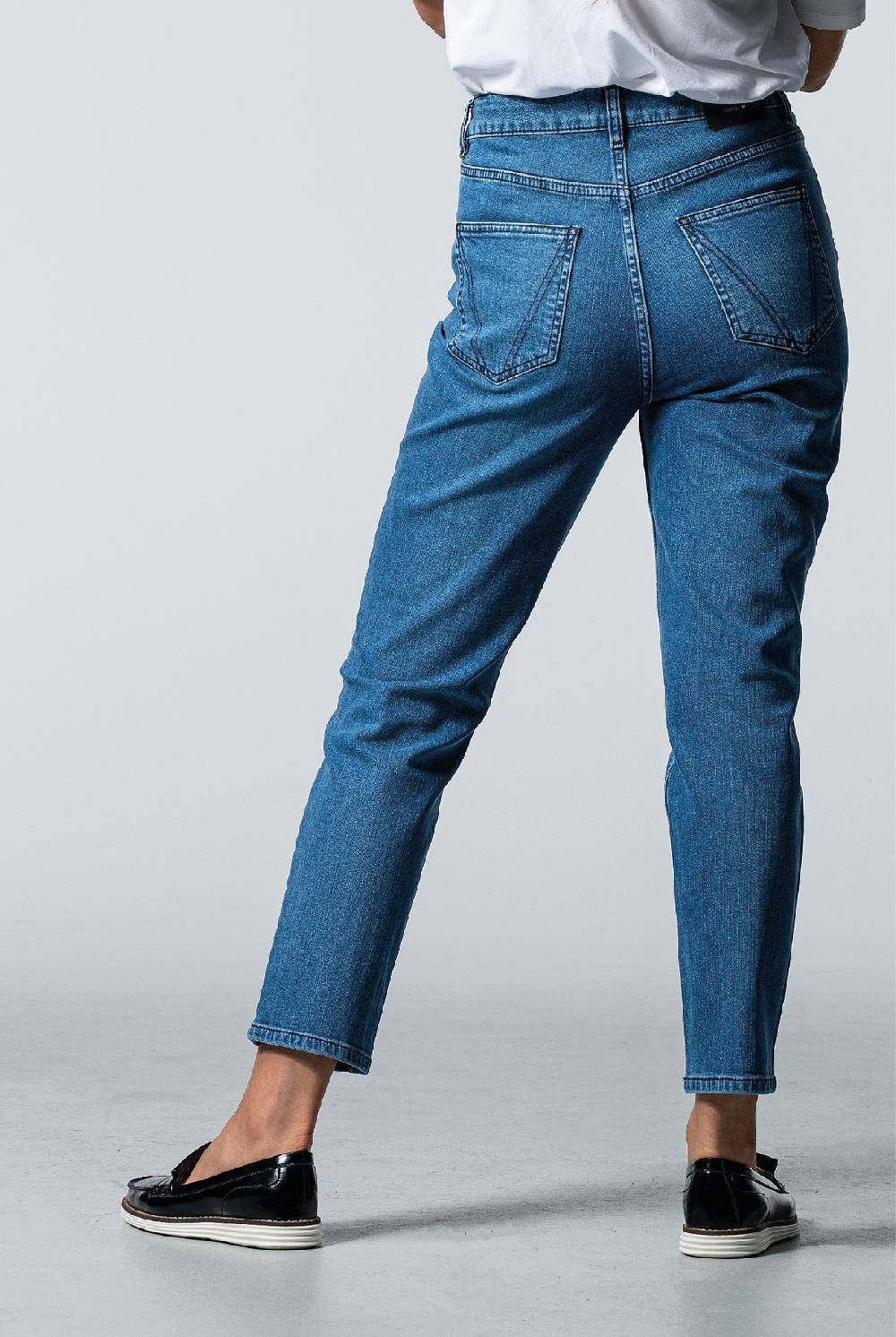 Lovjoi Mom Jeans CARPINE Blue Denim Exklusivangebot