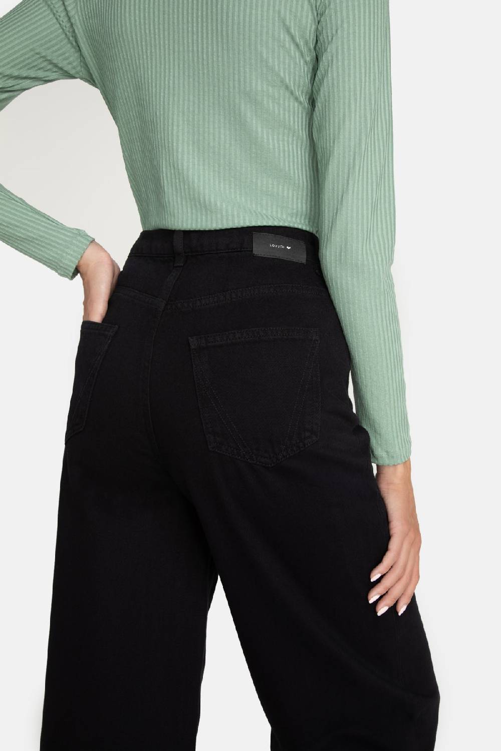 Lovjoi Wide Cropped Jeans BARLERIA Black Overdyed Preisnachlass