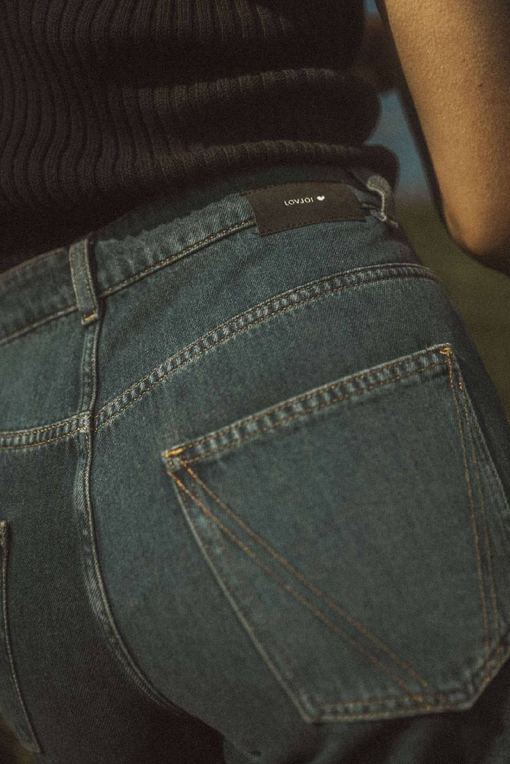 Lovjoi Straight Jeans MEDLAR Middark Black Friday
