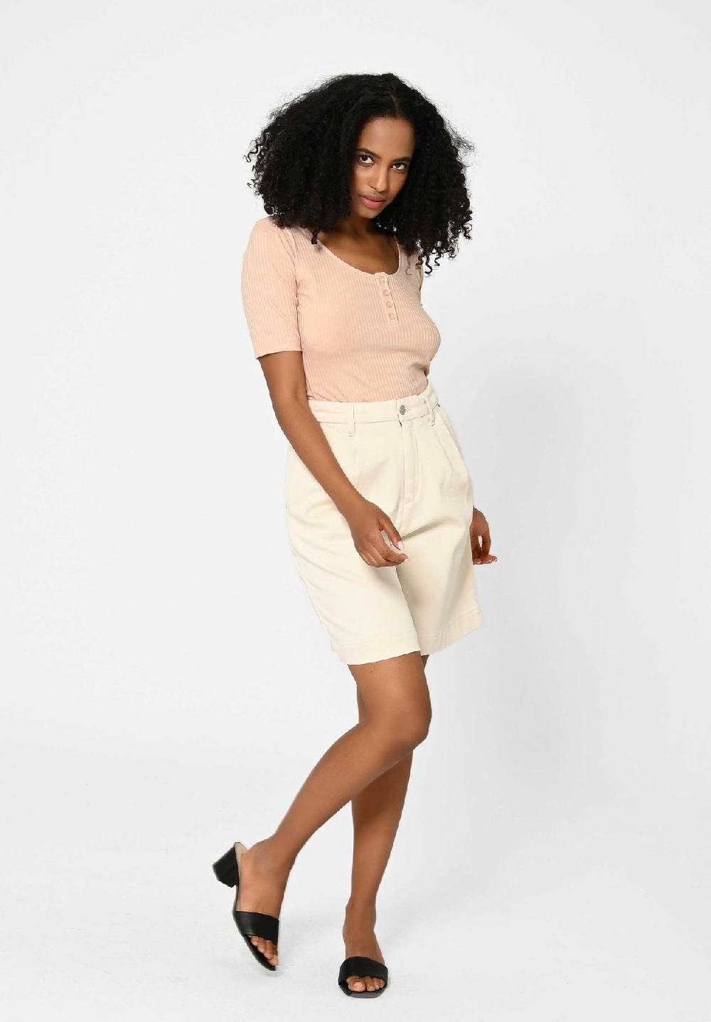Lovjoi Shorts GRAENNA Begrenzte Freigabe