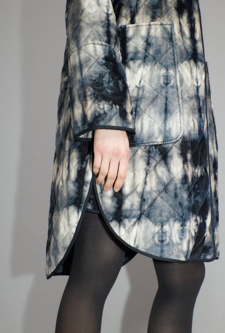 Odeeh Quilted Tie-Dye Mantel, Ink Begrenzte Freigabe