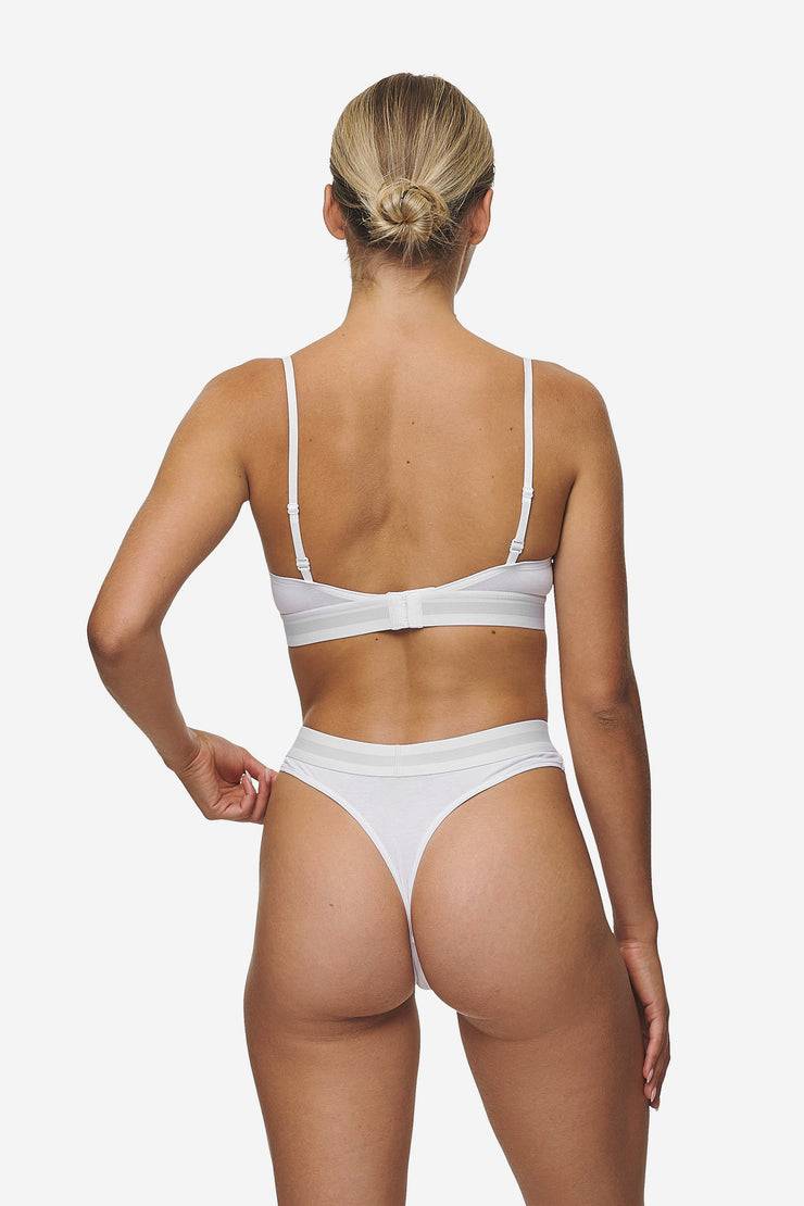 Pegador Emra String White Black Bestseller
