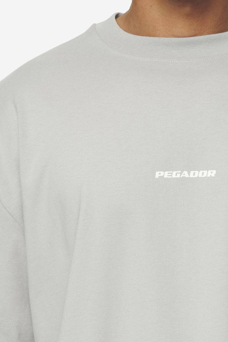 Pegador Logo Boxy Tee Washed Pearl Grey White Gum Saisonschlussverkauf