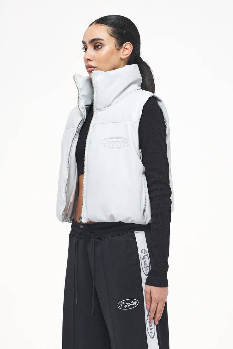 Pegador Zito Cropped Faux Leather Vest Quiet Gray Räumungsverkauf