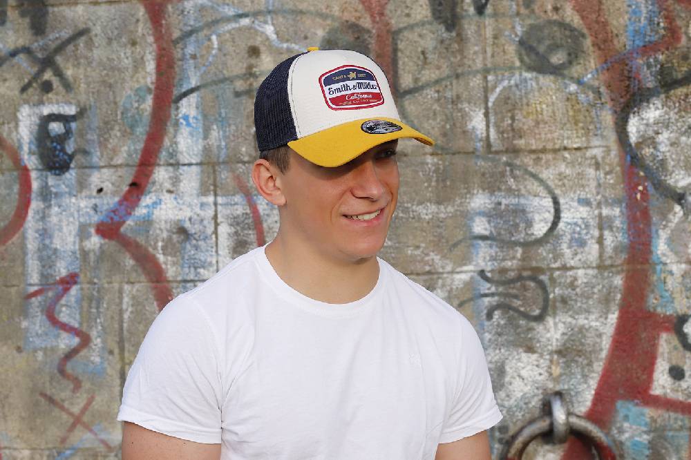 Smith & Miller Vicent Unisex Trucker Cap, stone - mango Letzte 2 Tage